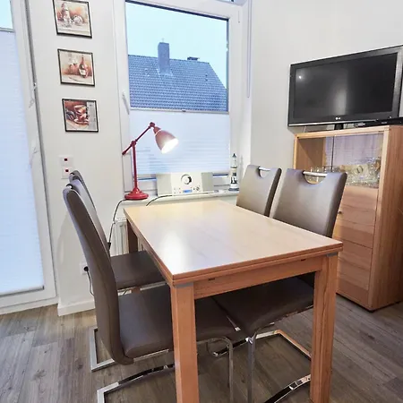 Pirola - 4 * Borkum